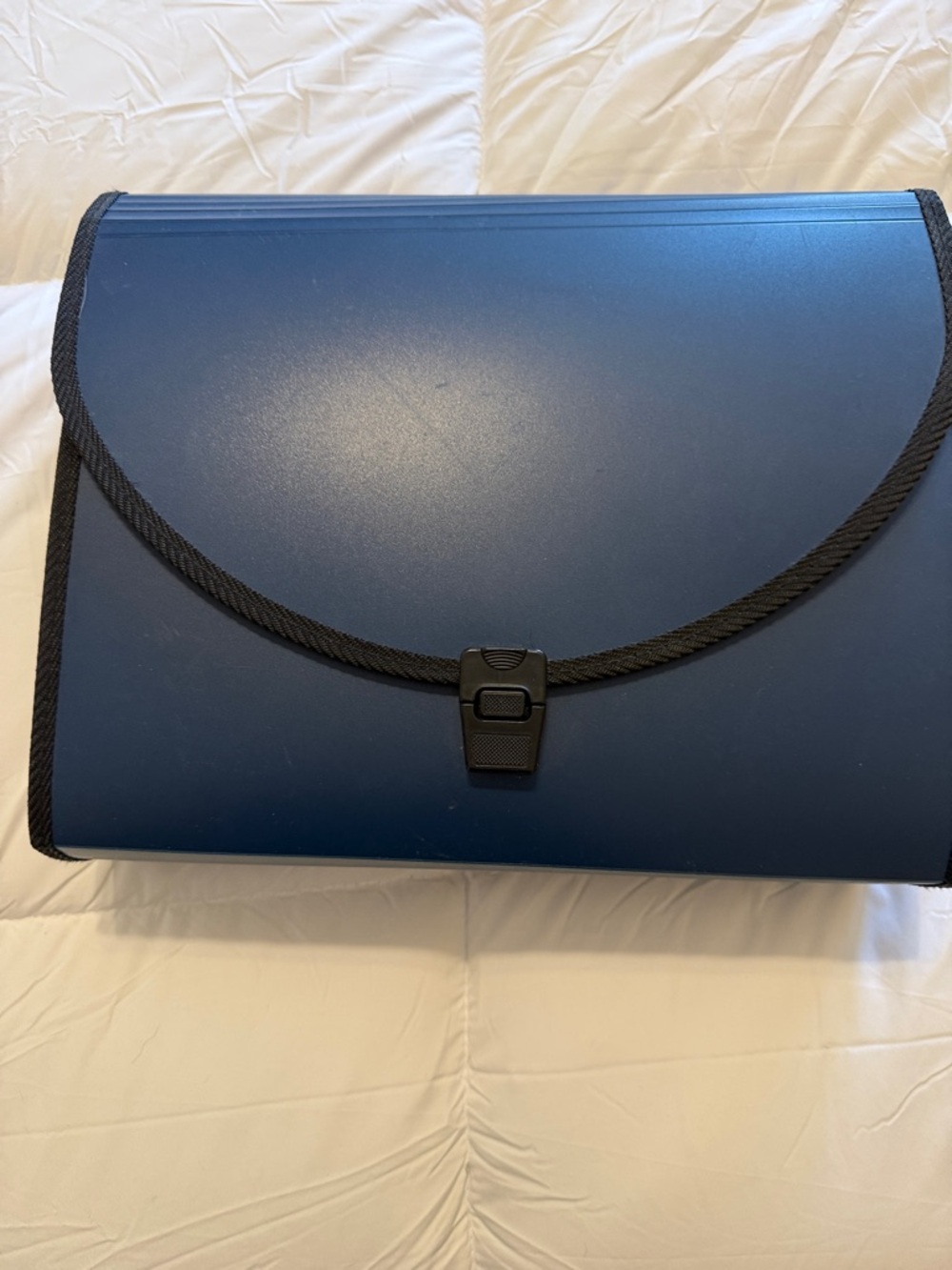 Unbranded Navy Expandable Laptop Document Organizer with Secure Clasp